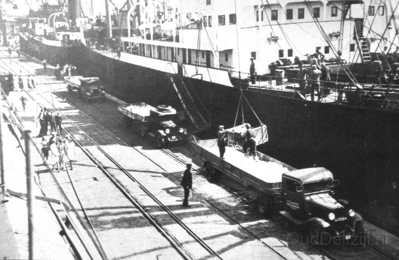 Delfzijl haven 1936 11.jpg